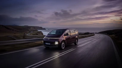 STARIA Electric personbil
